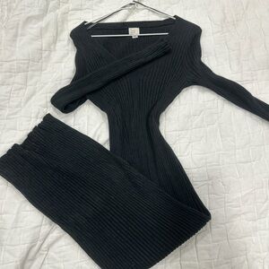 Elegant Black Knit Dress